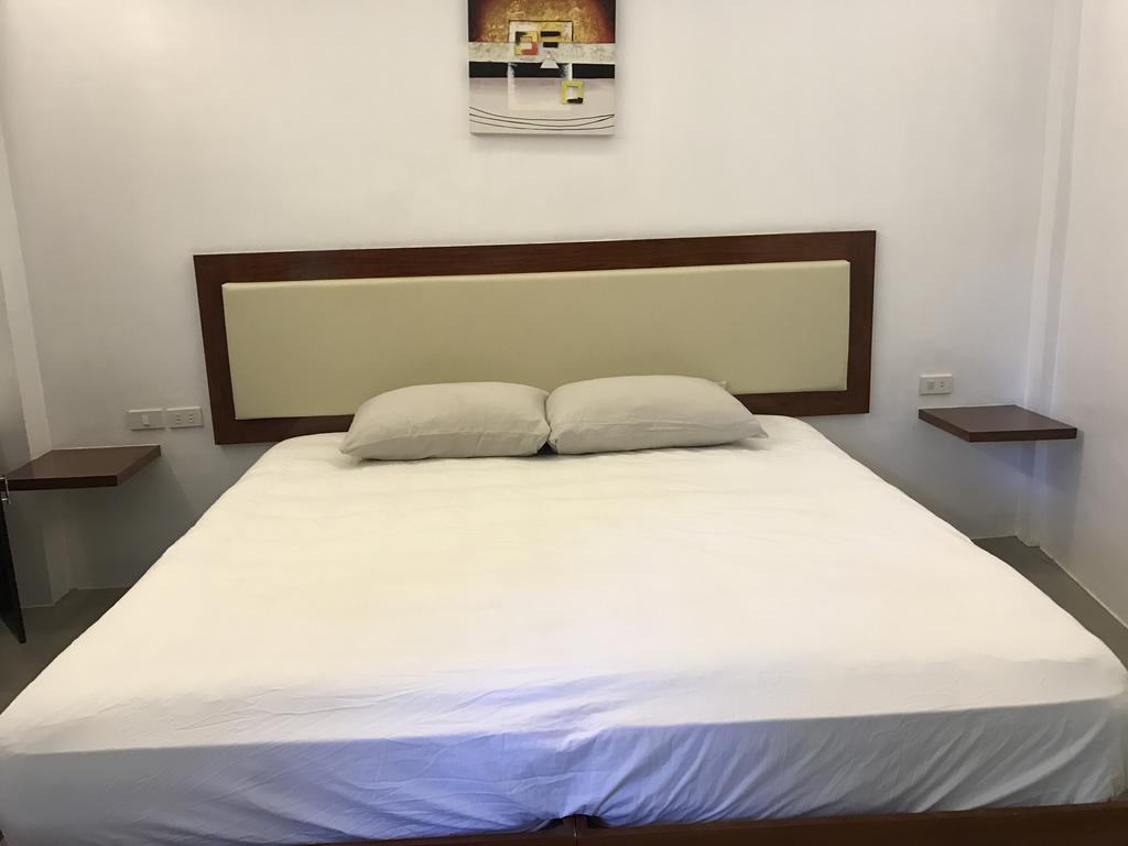 Koko'S Place Diniwid Balabag  Екстериор снимка