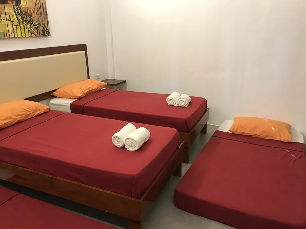 Koko'S Place Diniwid Balabag  Екстериор снимка