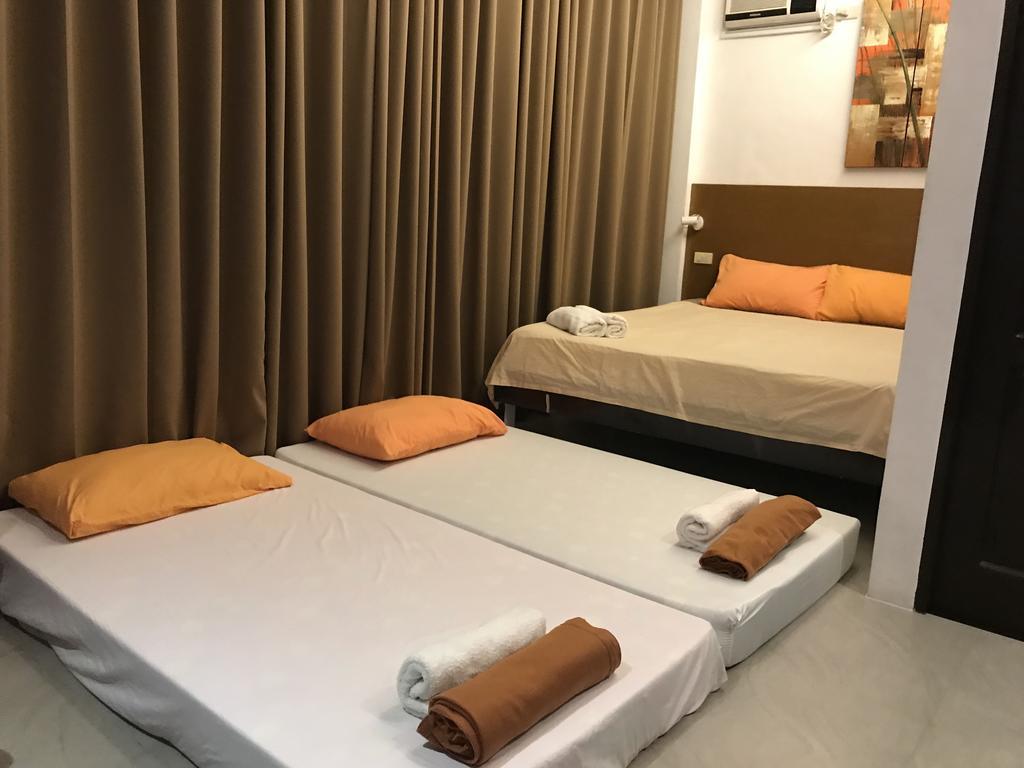 Koko'S Place Diniwid Balabag  Екстериор снимка