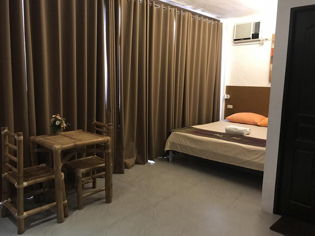 Koko'S Place Diniwid Balabag  Екстериор снимка