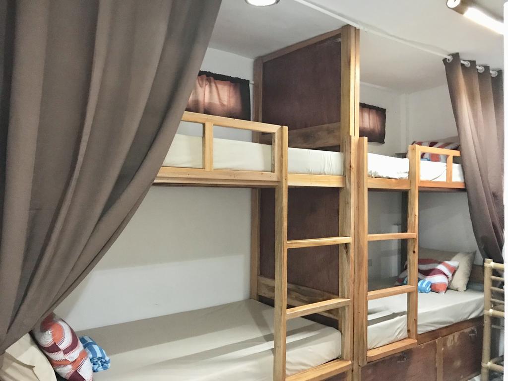 Koko'S Place Diniwid Balabag  Екстериор снимка