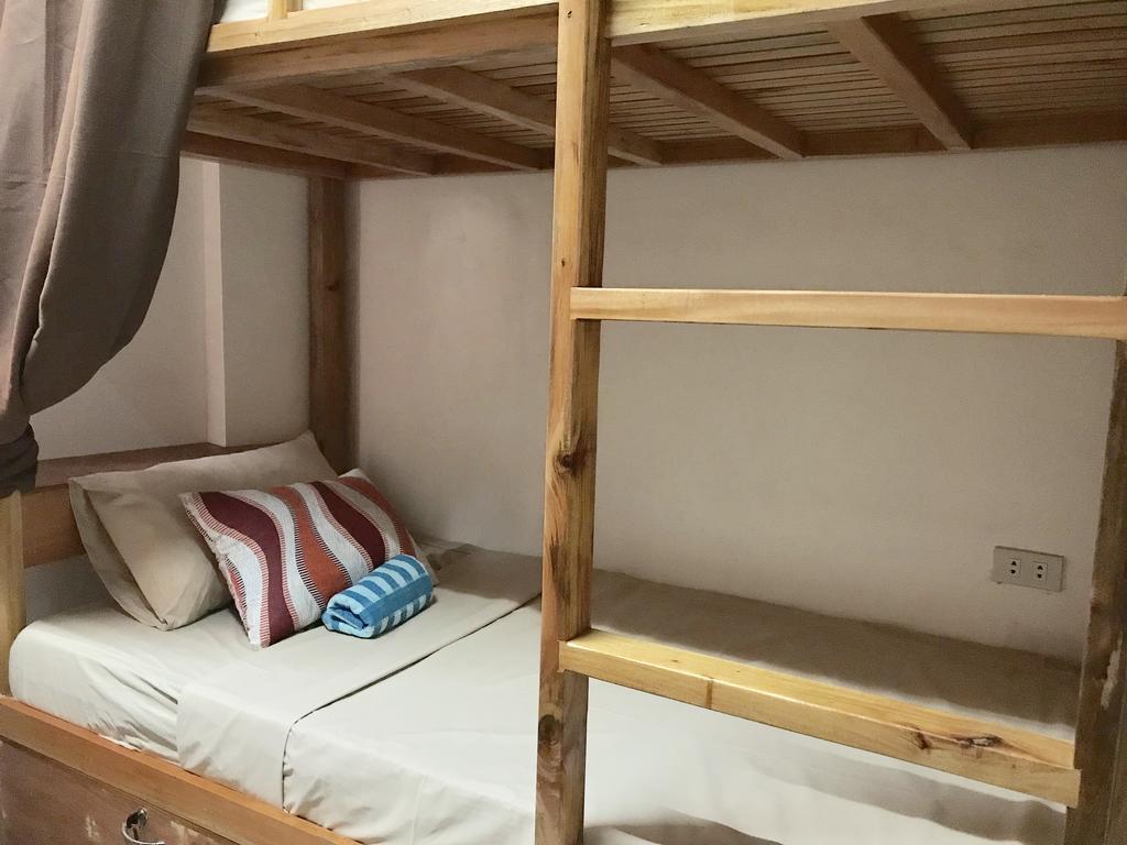 Koko'S Place Diniwid Balabag  Екстериор снимка