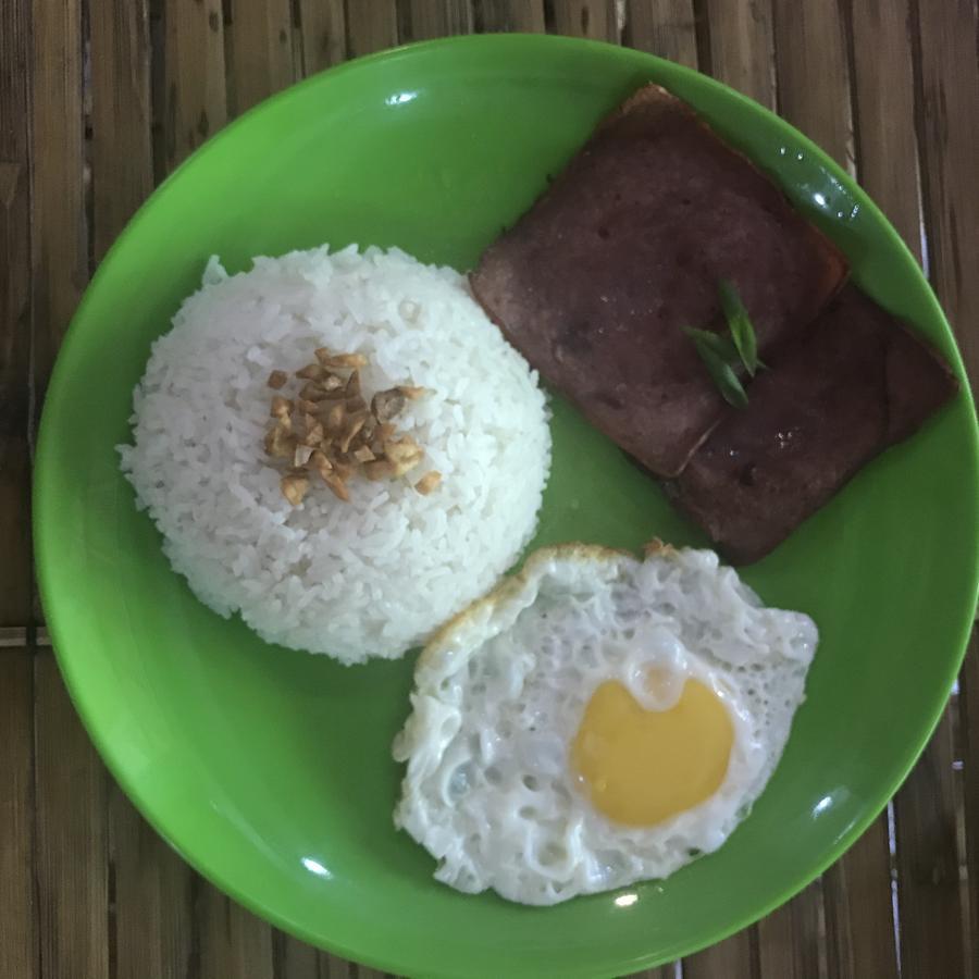 Koko'S Place Diniwid Balabag  Екстериор снимка