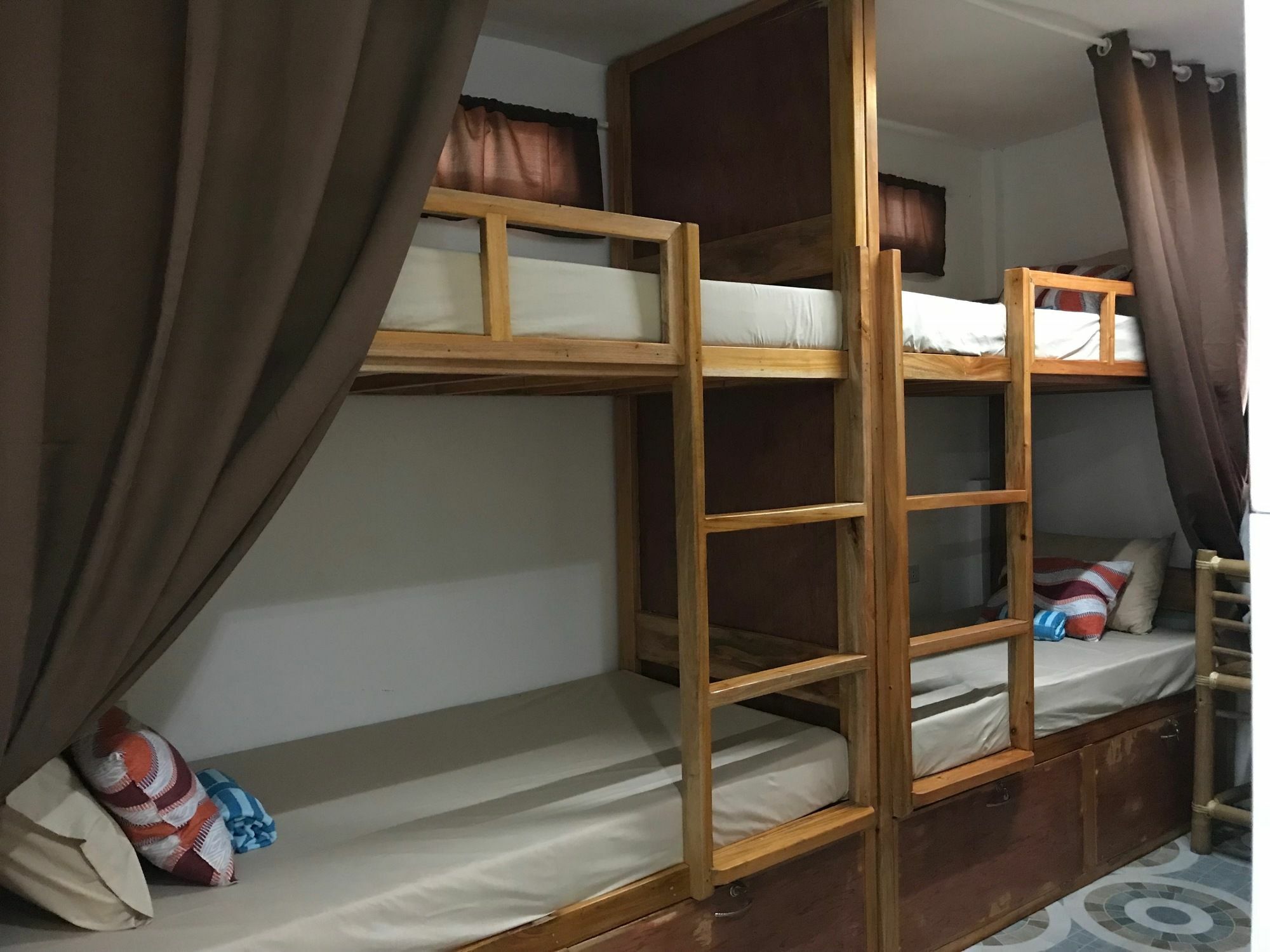 Koko'S Place Diniwid Balabag  Екстериор снимка
